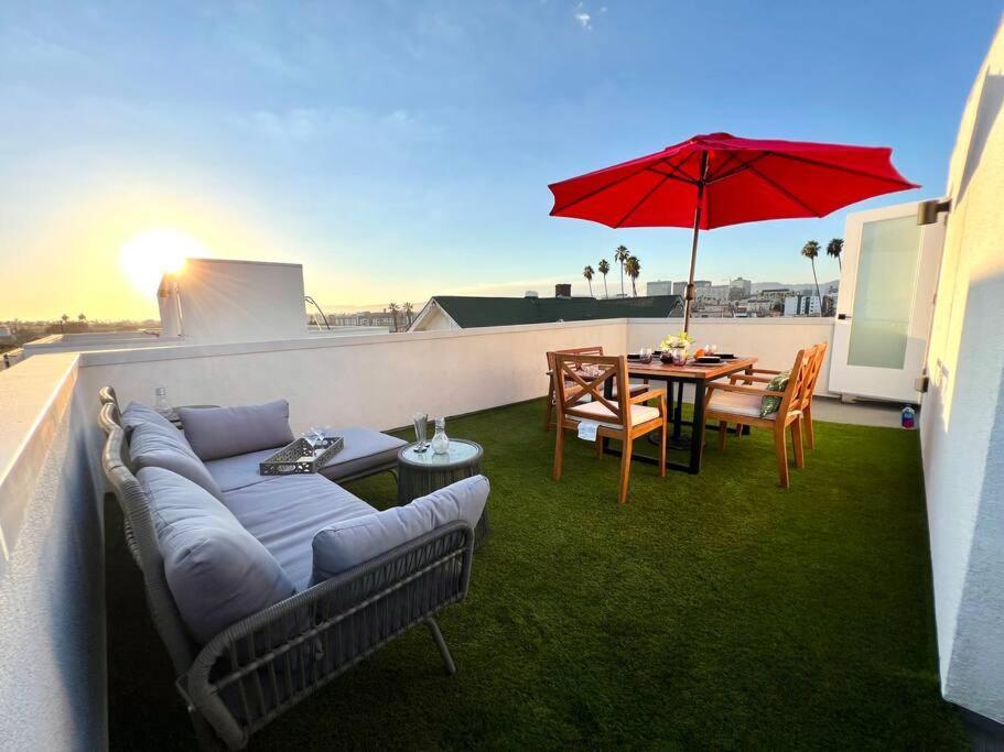 Luxury K-Town Dwelling With Private Rooftop Deck. لوس أنجلوس المظهر الخارجي الصورة