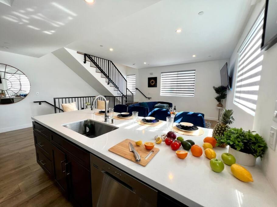 Luxury K-Town Dwelling With Private Rooftop Deck. لوس أنجلوس المظهر الخارجي الصورة