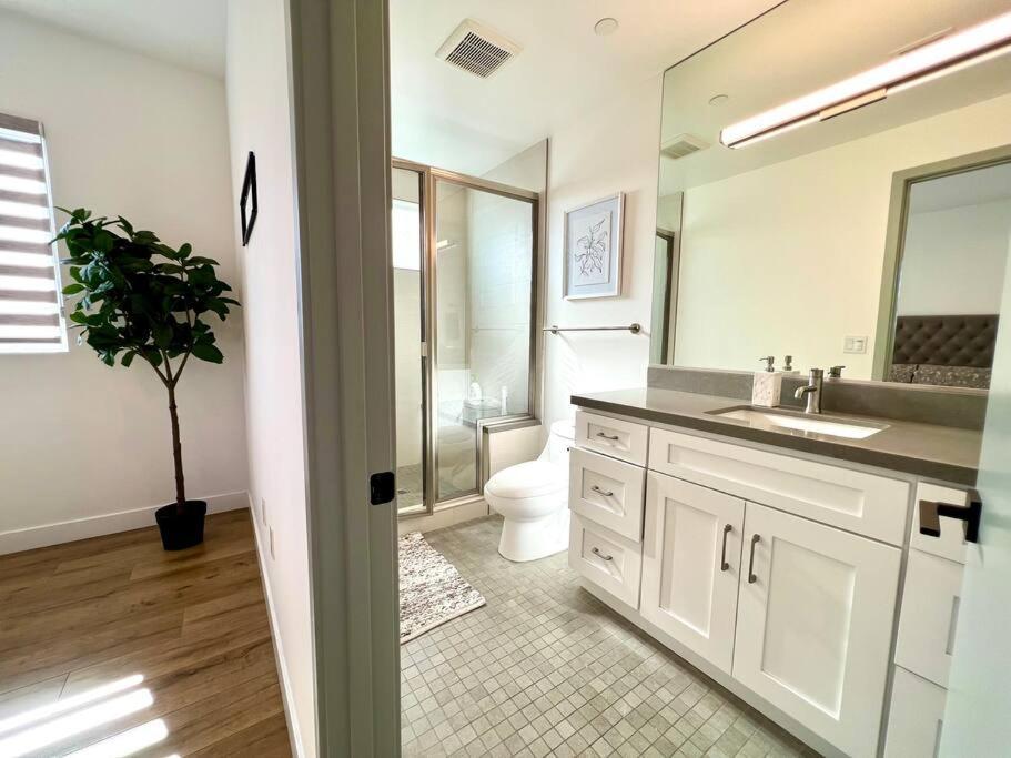 Luxury K-Town Dwelling With Private Rooftop Deck. لوس أنجلوس المظهر الخارجي الصورة